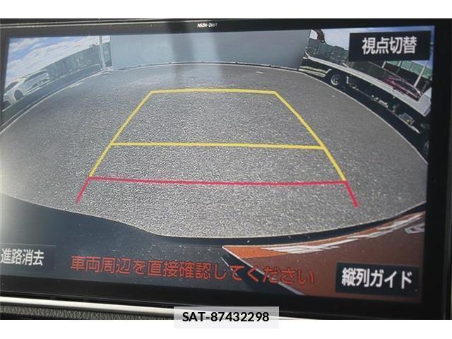 Toyota VOXY 2018-07 7935821-2