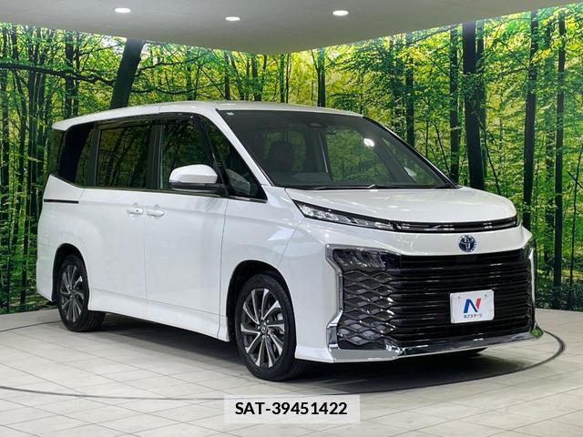 Toyota VOXY 2024-02 7935929-16