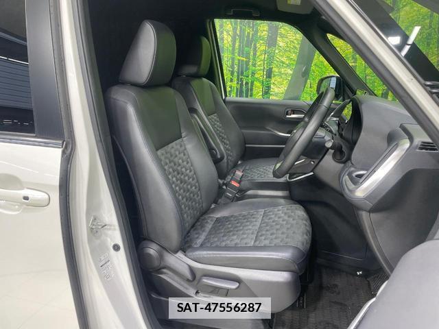 Toyota VOXY 2023-11 7935933-7