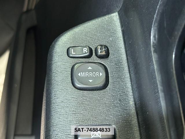 Toyota VOXY 2013-05 7936152-12