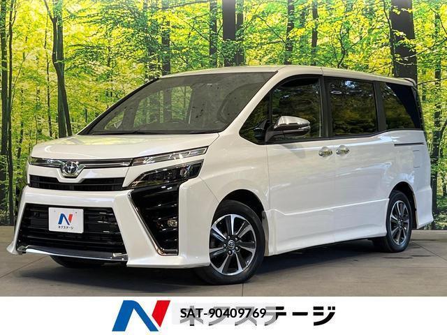 Toyota VOXY 2021-12 7936258-0