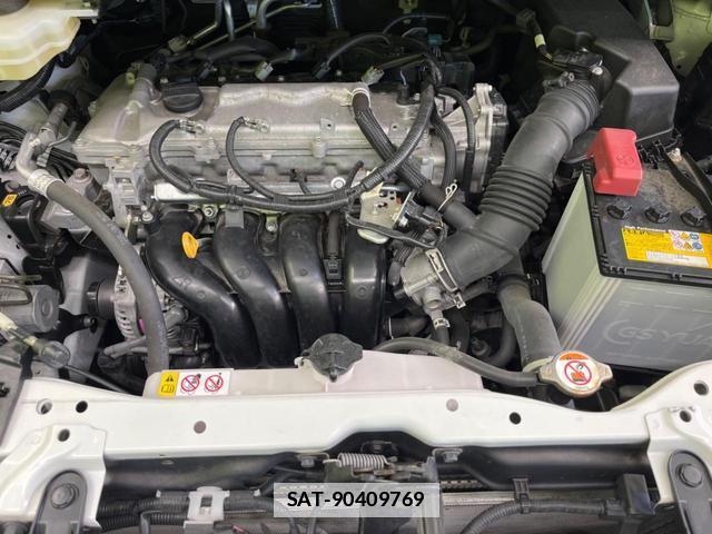 Toyota VOXY 2021-12 7936258-18