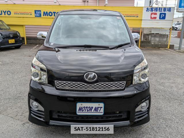 Toyota VOXY 2013-12 7936295-12