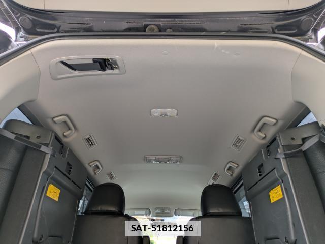 Toyota VOXY 2013-12 7936295-16