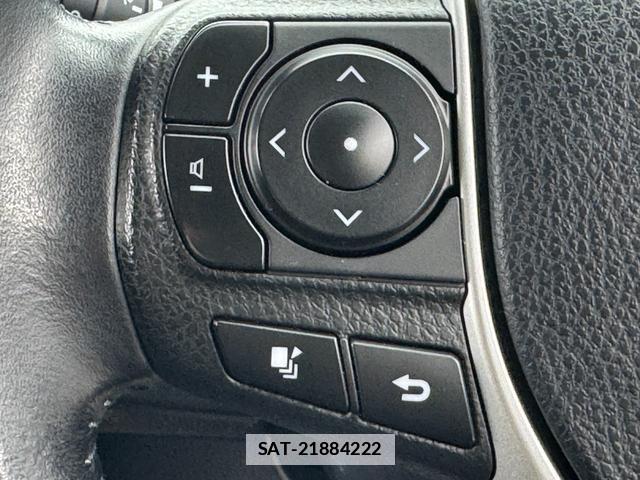 Toyota VOXY 2015-08 7936526-13