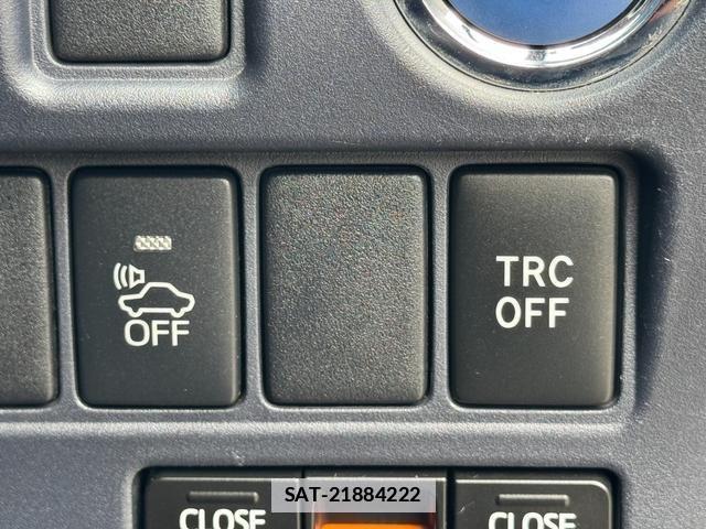 Toyota VOXY 2015-08 7936526-16