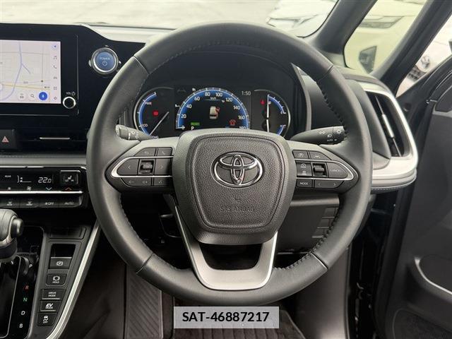 Toyota VOXY 2023-07 7936701-16