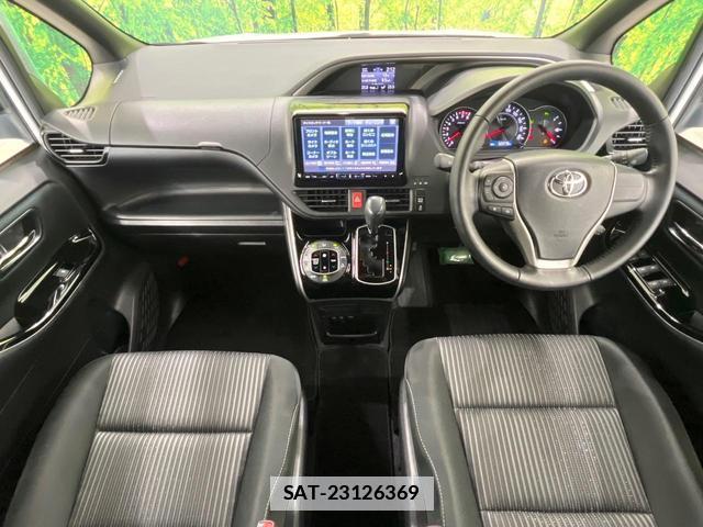 Toyota VOXY 2019-11 7936764-1