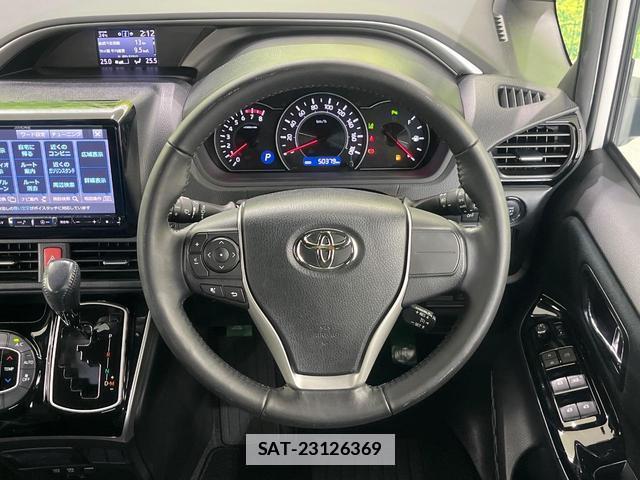 Toyota VOXY 2019-11 7936764-11