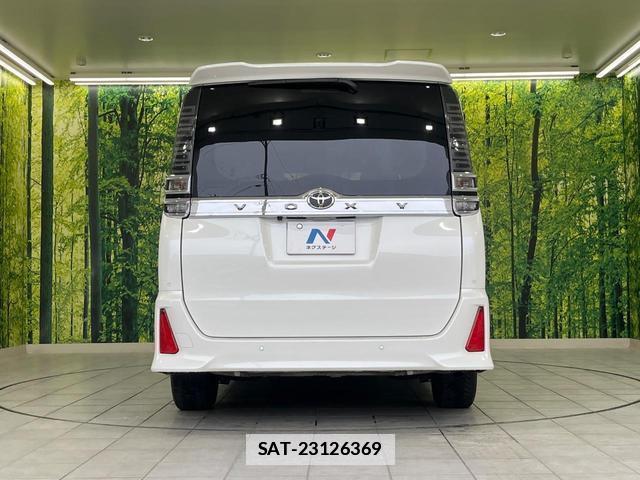 Toyota VOXY 2019-11 7936764-15