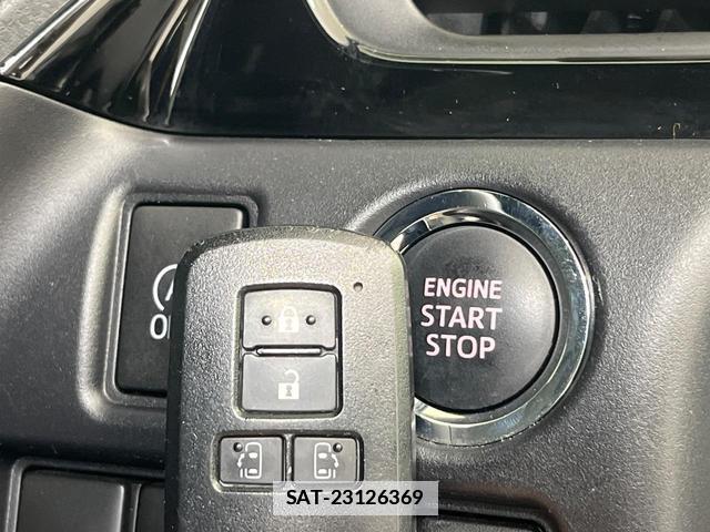 Toyota VOXY 2019-11 7936764-6