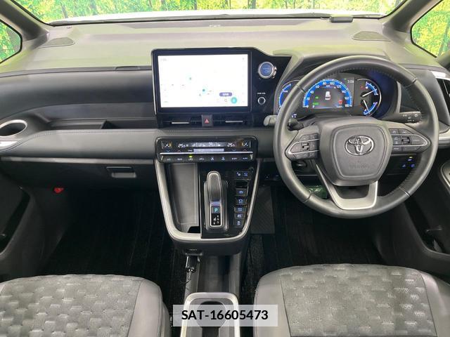 Toyota VOXY 2022-09 7936775-1