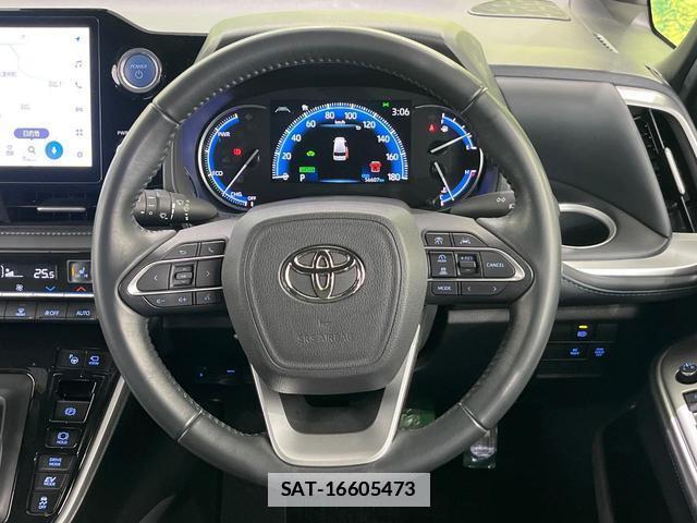 Toyota VOXY 2022-09 7936775-11