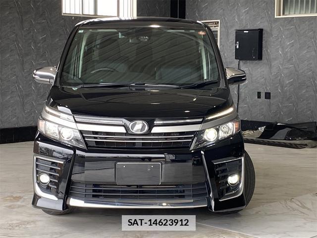 Toyota VOXY 2017-01 7936950-1