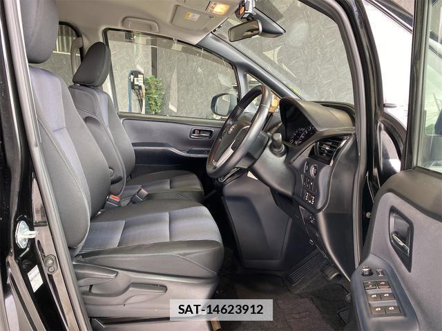 Toyota VOXY 2017-01 7936950-12