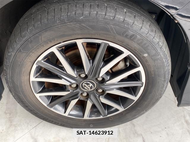 Toyota VOXY 2017-01 7936950-18