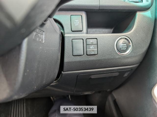 Toyota VOXY 2012-10 7936994-18
