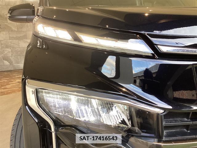 Toyota VOXY 2023-06 7937089-13