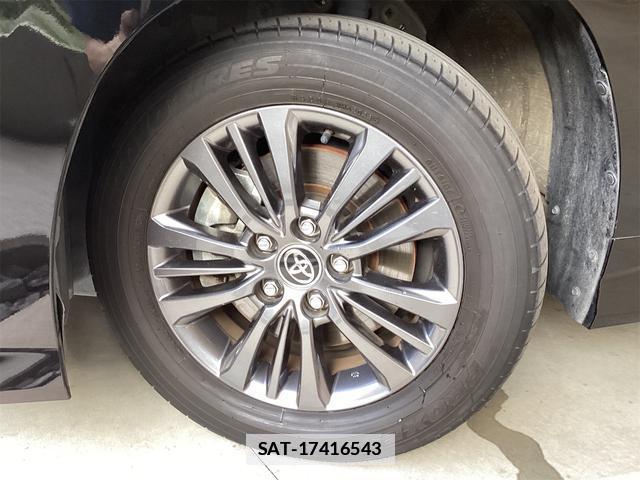Toyota VOXY 2023-06 7937089-16