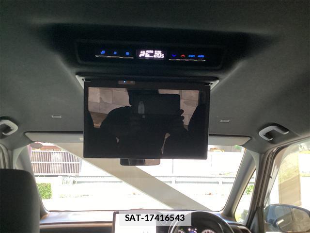 Toyota VOXY 2023-06 7937089-3
