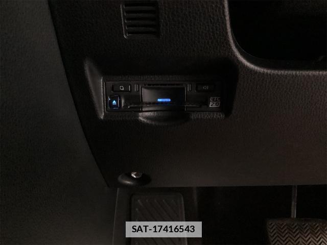 Toyota VOXY 2023-06 7937089-4