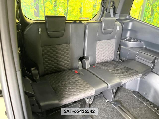Toyota VOXY 2022-07 7937221-10