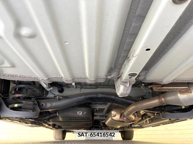 Toyota VOXY 2022-07 7937221-19