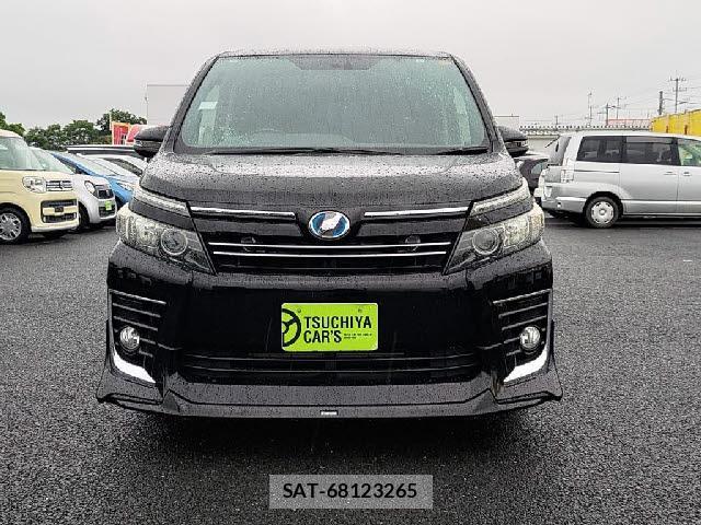 Toyota VOXY 2015-06 7937236-8