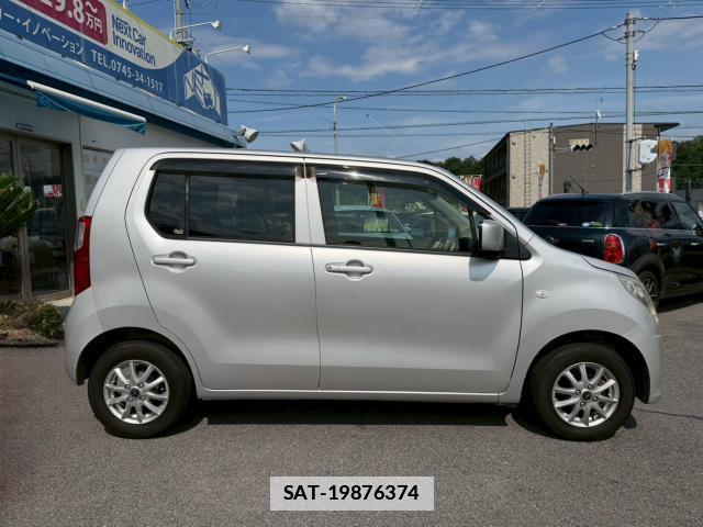 Suzuki WAGON R 2013-12 7934839-4