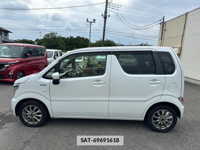 Suzuki WAGON R 2017-03 7937212-1