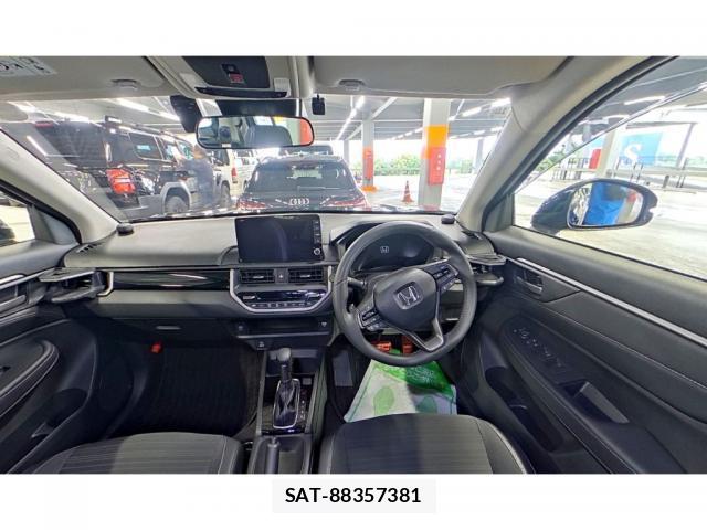 Honda WR-V 2024-10 7936619-3