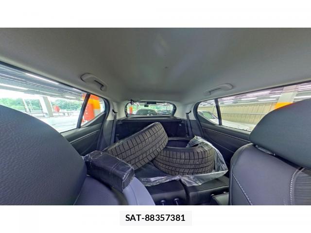 Honda WR-V 2024-10 7936619-6
