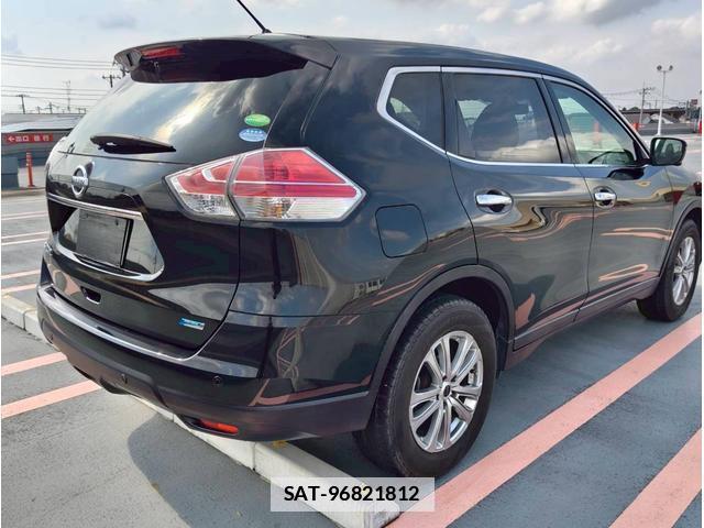Nissan X-TRAIL 2017-02 7933974-2