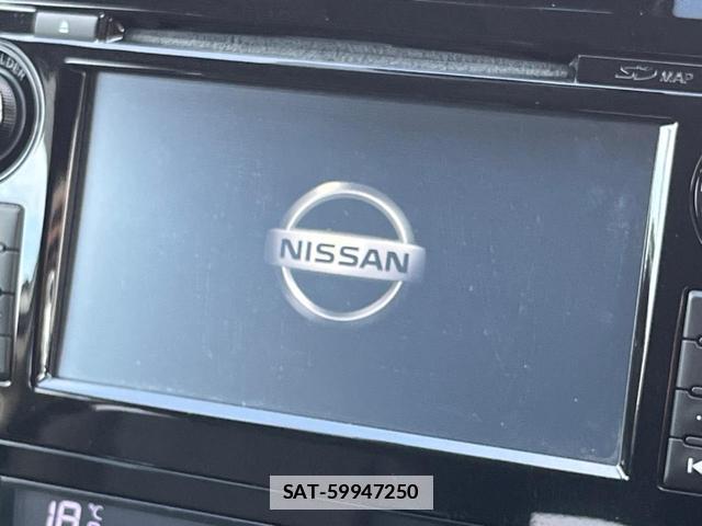 Nissan X-TRAIL 2015-08 7934527-3