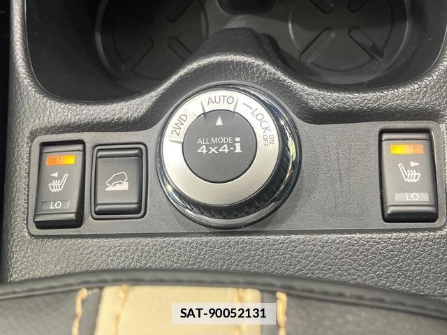 Nissan X-TRAIL 2016-03 7935569-2