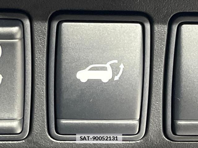 Nissan X-TRAIL 2016-03 7935569-6