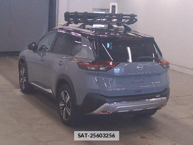 Nissan X-TRAIL 2023-08 7936487-4