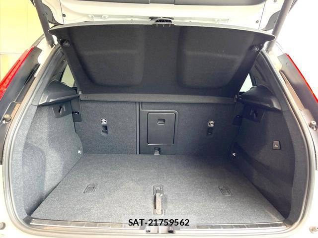 Volvo XC40 2019-09 7935122-13