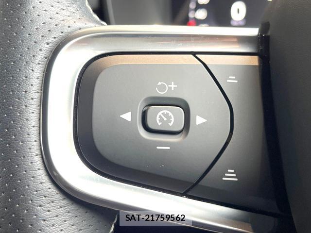 Volvo XC40 2019-09 7935122-7