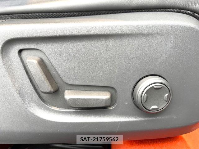 Volvo XC40 2019-09 7935122-9