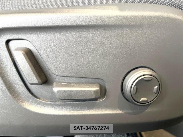 Volvo XC40 2021-12 7935125-8