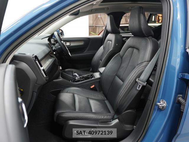 Volvo XC40 2023-03 7936299-12