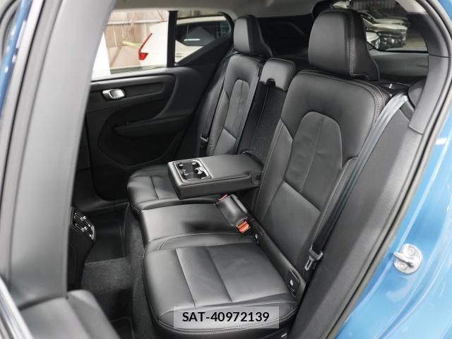 Volvo XC40 2023-03 7936299-13