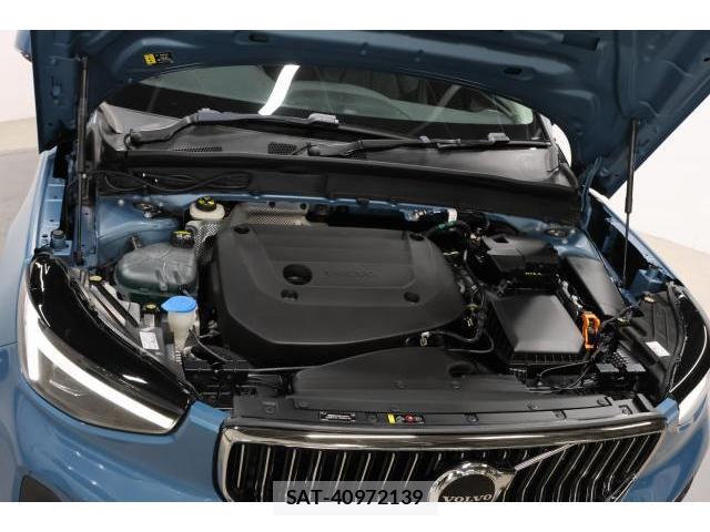 Volvo XC40 2023-03 7936299-17