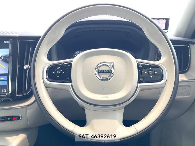 Volvo XC60 2020-06 7935105-10