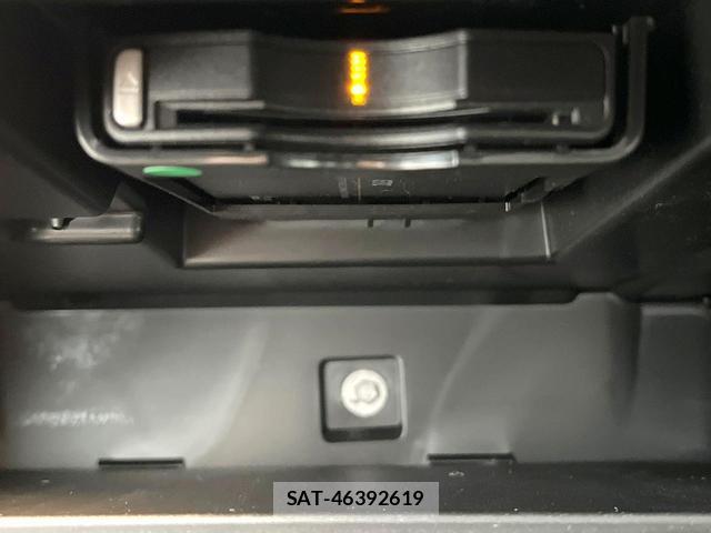 Volvo XC60 2020-06 7935105-8