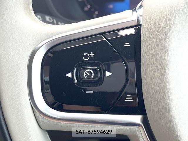 Volvo XC60 2022-12 7935124-7