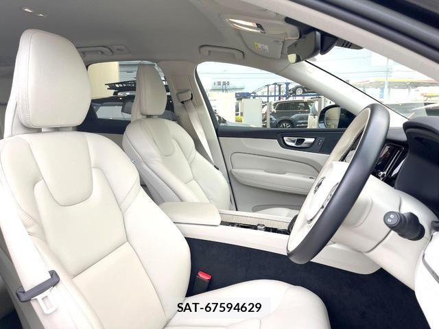 Volvo XC60 2022-12 7935124-9