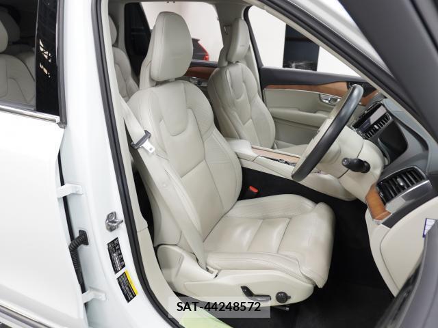Volvo XC90 2020-01 7936300-11