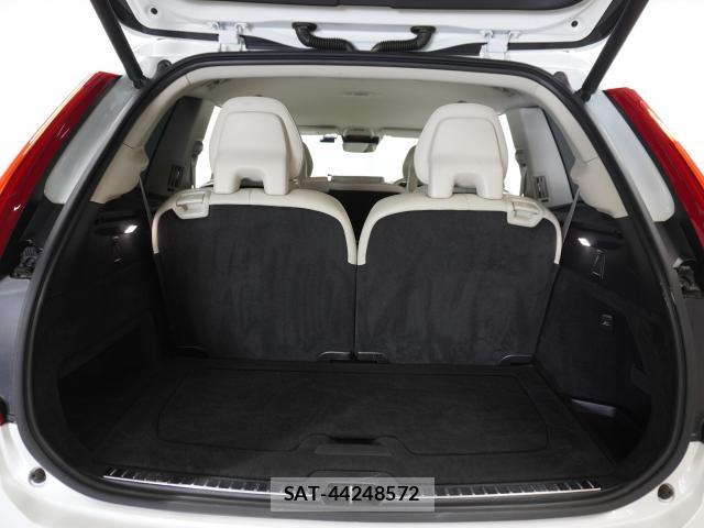 Volvo XC90 2020-01 7936300-15